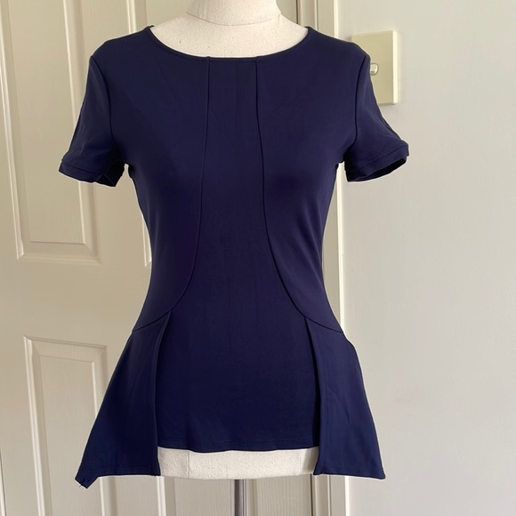 Forever New Tops - 💙FOREVER NEW Sz6 Blue structured short sleeve blouse with zipper + flair detail